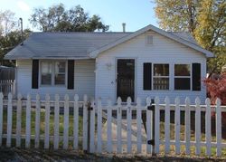 Pre-foreclosure Listing in N 4TH ST MATTOON, IL 61938