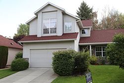 Pre-foreclosure in  BRAEBURN TER Walla Walla, WA 99362