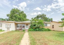 Pre-foreclosure Listing in 40TH ST LUBBOCK, TX 79414