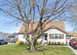 Pre-foreclosure in  BARCLAY DR Pennsville, NJ 08070