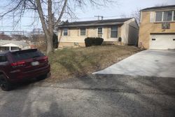 Pre-foreclosure in  PLEASANT ST South Park, PA 15129