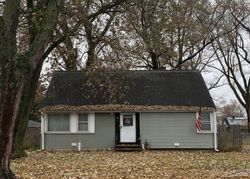 Pre-foreclosure Listing in HAYES DR MELROSE PARK, IL 60164