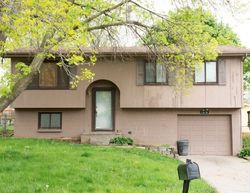 Pre-foreclosure in  GRAND AVE Omaha, NE 68164