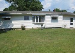 Pre-foreclosure Listing in BROOKWOOD DR HAMBURG, NY 14075