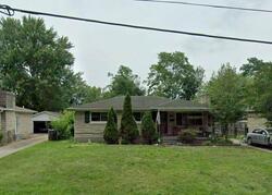 Pre-foreclosure Listing in TEAKWOOD CIR LOUISVILLE, KY 40216