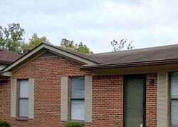 Pre-foreclosure in  ROCHELLE RD Louisville, KY 40228