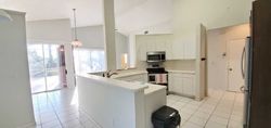  Lacosta Dr W, Hollywood FL
