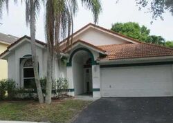 Pre-foreclosure in  NW 29TH CT Pompano Beach, FL 33063