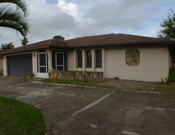  Cactus Cir, Lehigh Acres FL