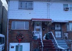 Pre-foreclosure in  UNDERHILL AVE Bronx, NY 10473
