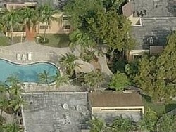 Pre-foreclosure in  SW 104TH ST APT C102 Miami, FL 33156