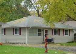 Pre-foreclosure Listing in EAST SIDE DR GENEVA, IL 60134