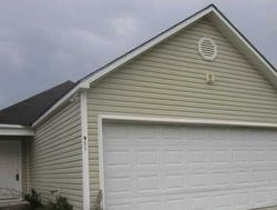 Pre-foreclosure in  HAMMOND MANOR DR Baton Rouge, LA 70816