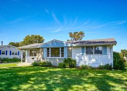 Pre-foreclosure in  ANNA AVE Machesney Park, IL 61115
