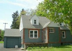 Pre-foreclosure in  NORTHERN AVE Walden, NY 12586