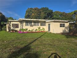  Nw 17th Ave, Opa Locka FL