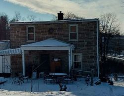 Pre-foreclosure Listing in BUTTERMILK HOLLOW RD WEST MIFFLIN, PA 15122