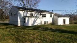 Pre-foreclosure Listing in ANDREW DR GOSHEN, IN 46528