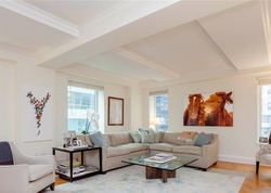 Pre-foreclosure in  PARK AVE G New York, NY 10022