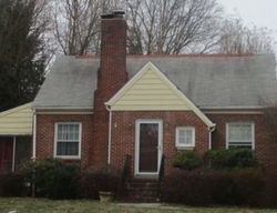 Pre-foreclosure in  LIBERTY MILL RD Germantown, MD 20874