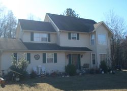 Pre-foreclosure Listing in MOUNTAIN LAUREL DR EFFORT, PA 18330