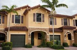 Pre-foreclosure in  SE 34TH AVE Homestead, FL 33033