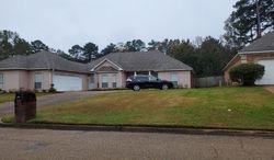 Pre-foreclosure in  BROOKWOOD PL Byram, MS 39272