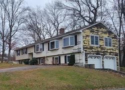 Pre-foreclosure in  HIGHLAND GLEN DR Randolph, MA 02368