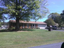  Cliffwood Dr, Kernersville NC