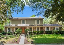  Bridlespur Dr, Naperville IL