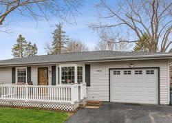 Pre-foreclosure in  SUNSET AVE Mchenry, IL 60050