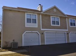 Pre-foreclosure Listing in LE PARC CIR BUFFALO GROVE, IL 60089