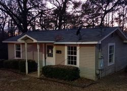 Pre-foreclosure Listing in MOORE AVE VALLEY, AL 36854