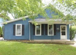 Pre-foreclosure in  GUTH ST Dundee, IL 60118