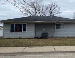 Pre-foreclosure in  WREN RD Carpentersville, IL 60110