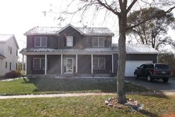 Pre-foreclosure in  CROSS ARM DR Grayslake, IL 60030