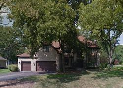 Pre-foreclosure in  CHATEAUX BOURNE DR Barrington, IL 60010