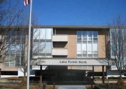 Pre-foreclosure in  N WESTERN AVE UNIT 325 Lake Forest, IL 60045