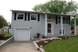 Pre-foreclosure Listing in BRENTWOOD RD NEW CASTLE, IN 47362