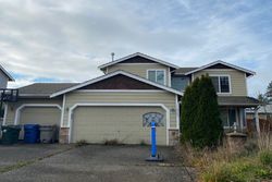 Pre-foreclosure in  SE 305TH PL Auburn, WA 98092