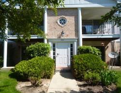Pre-foreclosure Listing in GOLF COURSE RD APT 1 CRYSTAL LAKE, IL 60014