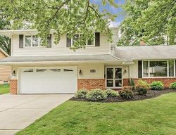 Pre-foreclosure in  BLUE BELL DR Cleveland, OH 44124