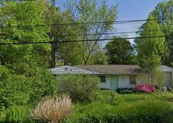 Pre-foreclosure in  BONNA DR Uniontown, OH 44685