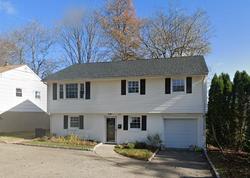 Pre-foreclosure Listing in KINGSTON RD PARSIPPANY, NJ 07054