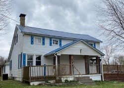 Pre-foreclosure in  SPENCERVILLE RD Lima, OH 45805