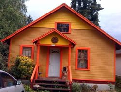 Pre-foreclosure in  N DEPAUW ST Portland, OR 97203