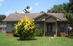 Pre-foreclosure Listing in OAK AVE W WYNNE, AR 72396