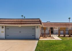 Pre-foreclosure in  W KINGSWOOD CIR Sun City, AZ 85351
