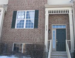 Pre-foreclosure Listing in COBBLERS XING MCHENRY, IL 60050