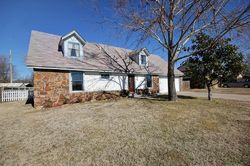 Pre-foreclosure in  E 98TH ST N Owasso, OK 74055